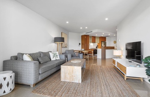 Casuarina Apartment | COTTON BEACH APARTMENT 35 - POOL VIEWS