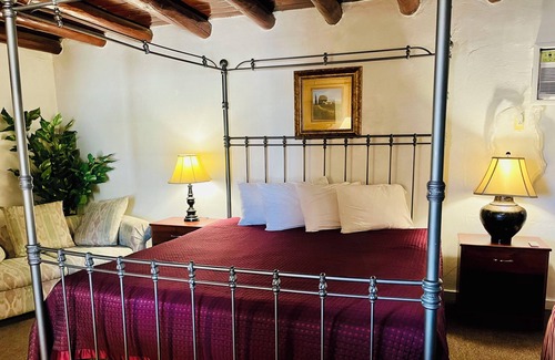 Southside Hotel | Cottonwood Court Motel