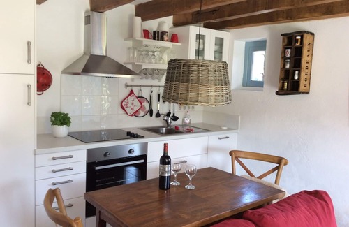 Sainte Croix de Beaumont Apartment | Country apartment in the heart of the Dordogne - small, beautiful, sunny