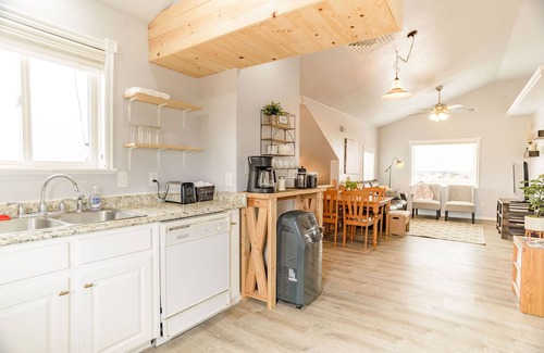 Cedar City Apartment | Country Apartment with Private Deck and Great Mountain View
