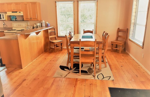 Clearwater House | Country Cabin in the wilderness at the entrance to Wells Gray Park