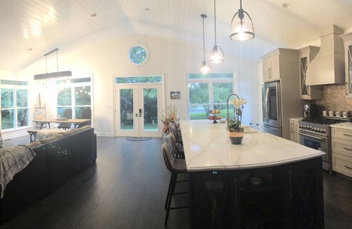 Hurstbourne House | Country Club Designer Home with Gym— Perfect for Derby & ISCO
