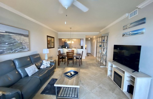 Bradenton Condo | Country club life style! River Strand Golf and Country Club