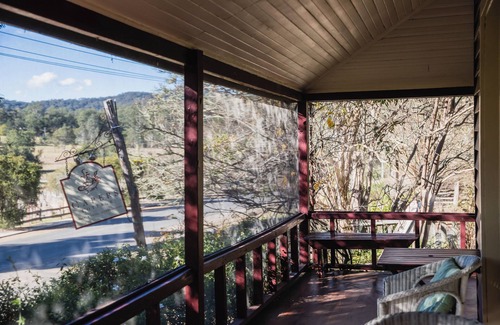 Wollombi Cottage | Country cottage close to function venues and the village of Wollombi