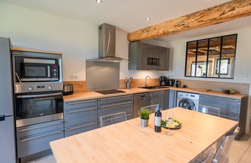 Champagne-et-Fontaine House | Country house with private pool and lovely views