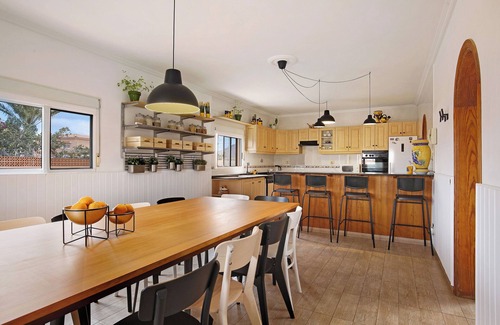 Antigua Villa | Country Home “Abundia House” with Terrace, Mountain View and Pool