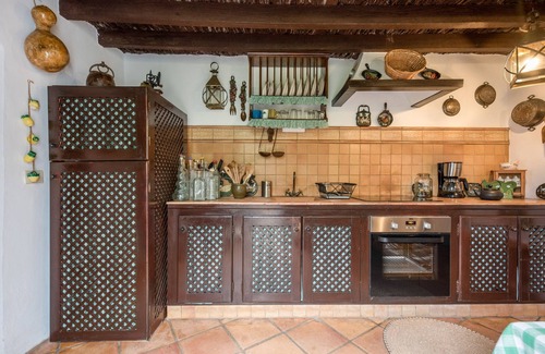 La Sabinita Villa | Country Home “Casa Rural El Moral“ with Mountain View, Wi-Fi, Terrace & Garden