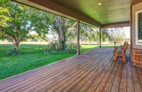 Highland House | Country home for the Family!