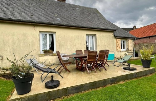 Tocqueville-sur-Eu Cottage | Country house