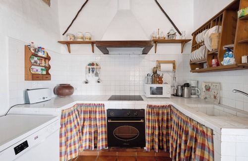 Guia de Isora Villa | Country House "Biofinca Las Dulces Casa La Cuadra" with Sea View, Shared Heated Pool & Wi-Fi