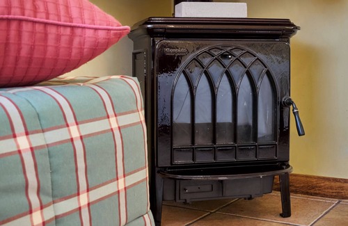 Santa Cruz de Montes House | Country House 'C T R Montealegre' with Mountain View, Private Garden and Wi-Fi