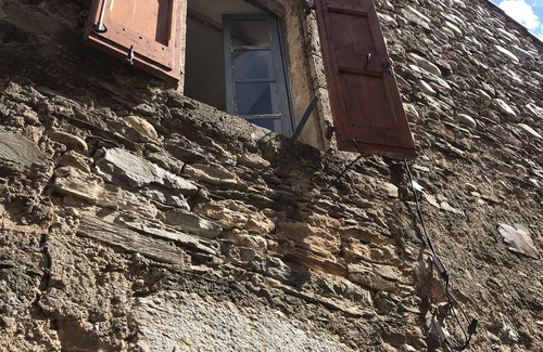Roquebrun House | Country house. Calm and authentic