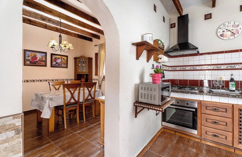 Chimiche Villa | Country House 'Casa Elvira' with Private Pool, Private Terrace and Wi-Fi