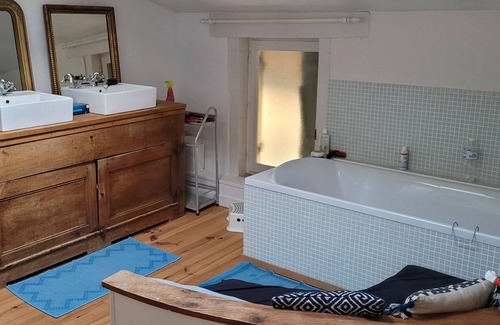 Dremil-Lafage House | Country house close to town