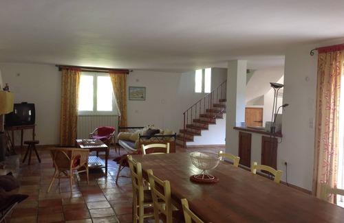 Benivay-Ollon House | Country house