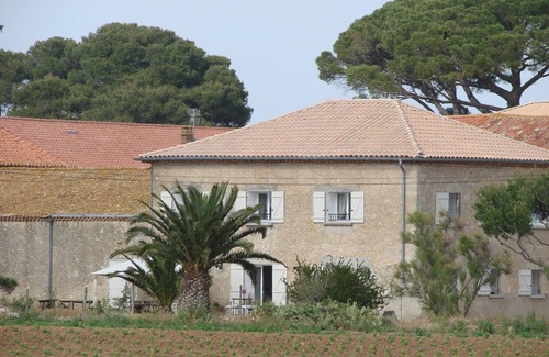 Vendres House | COUNTRY HOUSE IN THE HEART OF THE VINES.