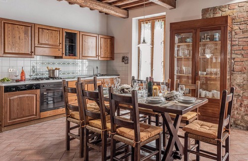 Varna House | Country House 'La Pineta Farm House' with Private Pool and Wi-Fi