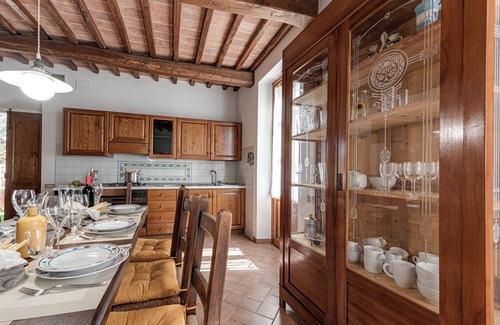 Varna House | Country House 'La Pineta Farm House' with Private Pool and Wi-Fi