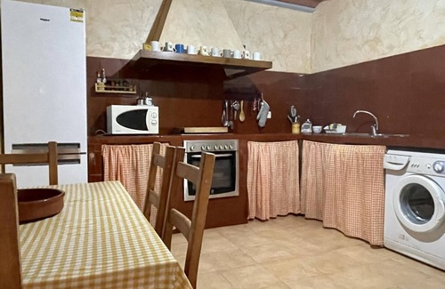 Huerta de Arriba House | Country House 'Ramoncico' with Mountain View, Private Pool and Wi-Fi