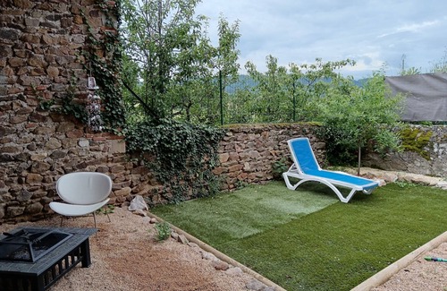 Javaugues House | Country house with private outdoor area with brazier barbecue