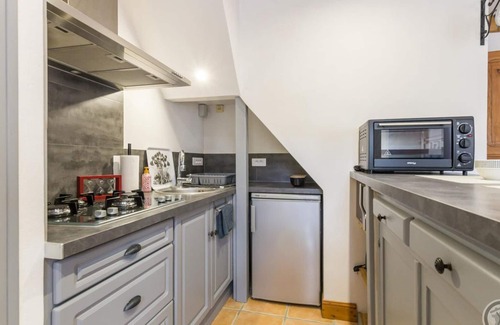 Tollevast Cottage | Country house with terrace and garden near Cherbourg