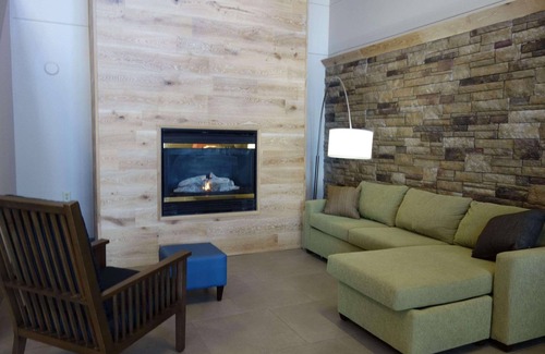 Mason City Hotel | Country Inn & Suites by Radisson, Mason City, IA