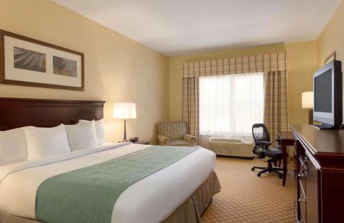 Pineville Hotel | Country Inn & Suites by Radisson, Pineville, LA