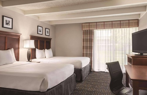 Woodbury Hotel | Country Inn & Suites by Radisson, Woodbury, MN