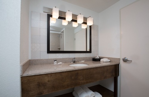 Boone Hotel | Country Inn & Suites by Radisson, Boone, NC