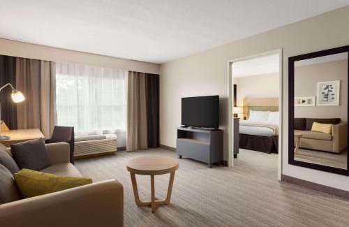 Pearl Hotel | Country Inn & Suites by Radisson, Jackson-Airport, MS