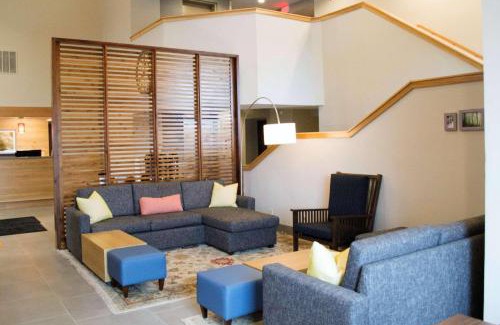 Erie Hotel | Country Inn & Suites by Radisson, Erie, PA