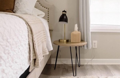 Parkesburg House | Country Outback Cozy Home *W/Camp Fire Pit*