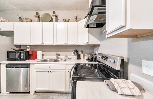 Northeast Houston Apartment | Country Place Two Place For Work Travel and Leisure