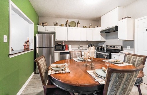 Northeast Houston Apartment | Country Place Two Place For Work Travel and Leisure