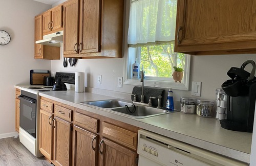 Elliottsburg House | Country retreat, dogs ok, fire pit, 15 min 81/76, Carlisle