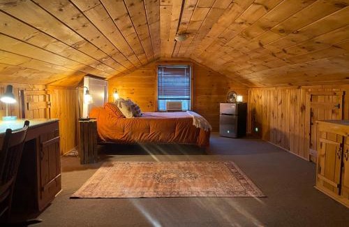 Jamestown Villa | Country Roads cabin