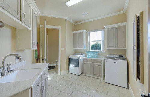 Gober House | Country Side Spacious ranch home