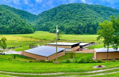 Blackwater House | Country views and hikes.