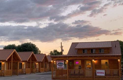 Panguitch Hotel | Countryside Cabins