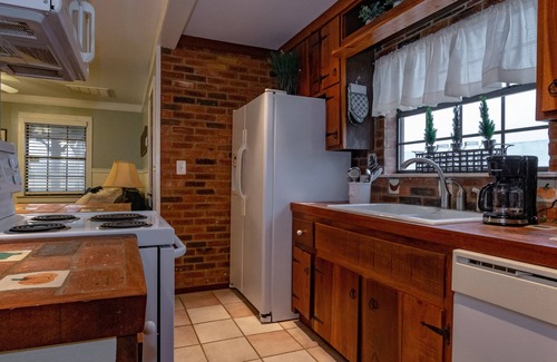 Fairhope House | Countryside Loft. Fairhope. 17 acres. 15min-downtown F'hope. 35min-Gulf