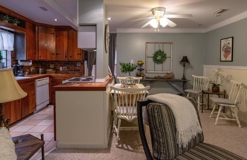 Fairhope House | Countryside Loft. Fairhope. 17 acres. 15min-downtown F'hope. 35min-Gulf