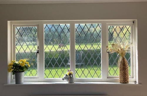 Great Hallingbury Villa | Countryside✓Mountain view✓Quiet✓Romantic anniversary✓ceiling wood