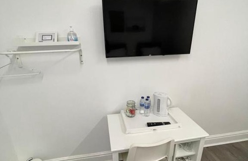 Liverpool Hotel | County road rooms