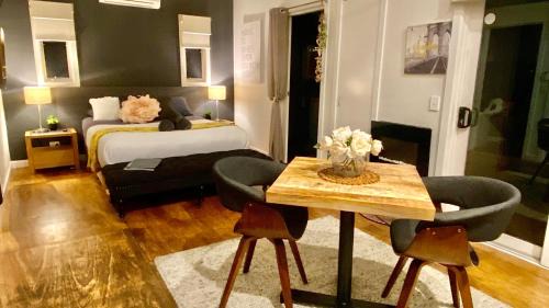 Cowes Villa | Couple's Luxury Resort Spa Retreat