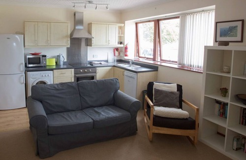 Fortrose Cottage | Couples and their four-legged friends will enjoy this lovely single-storey property which is ideally