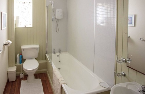 Fortrose Cottage | Couples and their four-legged friends will enjoy this lovely single-storey property which is ideally