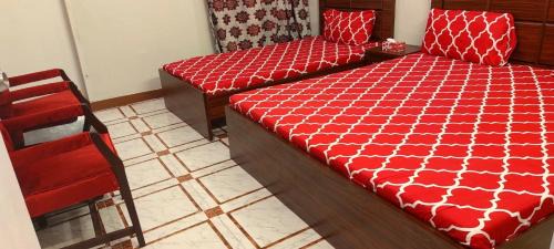 Gulshan-e-Iqbal House | Couples Friendly Guest House Karachi - Hotels