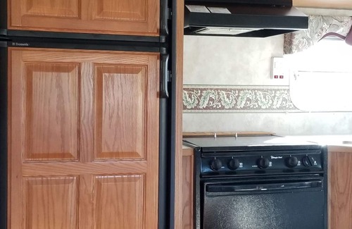 Cold Spring House | Couples Getaway - Hilltop Valley View Retreat AMAZING NATURE & VIEWS