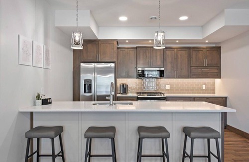 Nisswa House | Courtside Cabin-Indoor Sports|Theatre|Hot Tub|