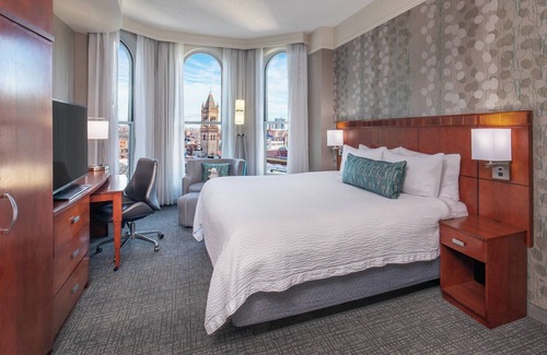 Prudential - St. Botolph Hotel | Courtyard by Marriott Boston Copley Square